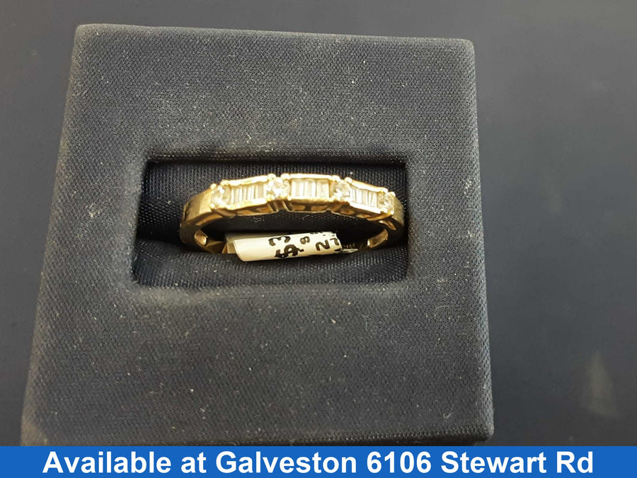 Women's Ring - Yellow Gold 10k (.417) 2.9 grams Size 8.5