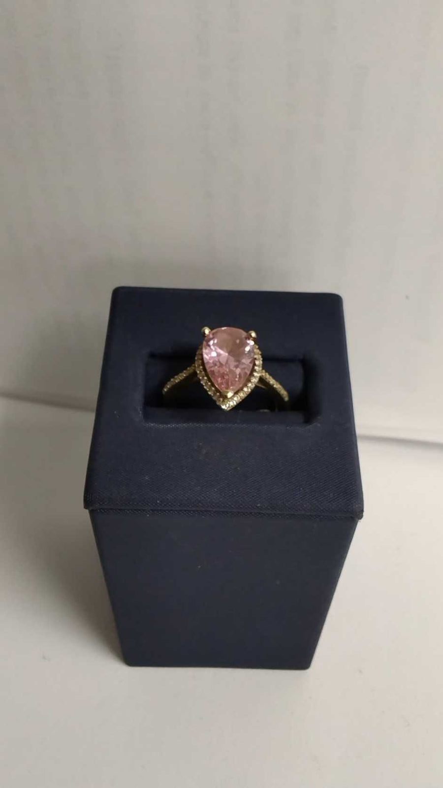 Women's Ring - Yellow Gold 10k (.417) 3.2 grams Size 8