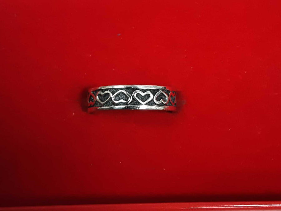 Women's Ring - Silver 2.9 grams Size 7