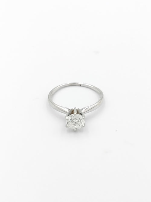Women's Ring - Solitaire - White Gold 14k (.585) 2.3 grams Size 8