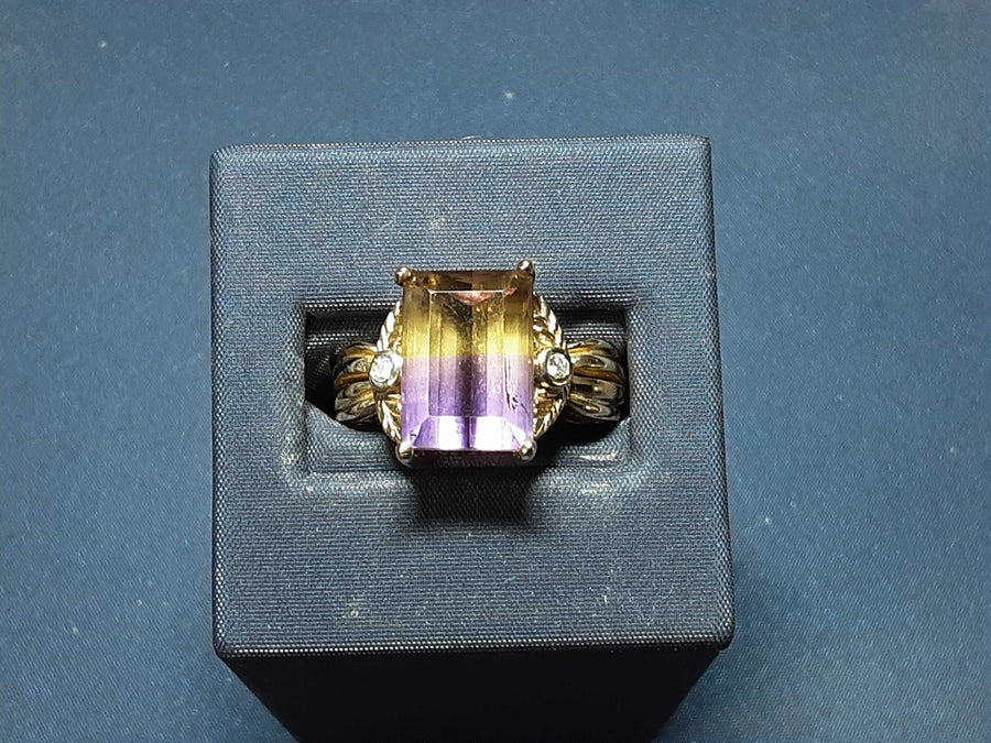 Women's Ring - Yellow Gold 14k (.585) 10.9 grams Size 9