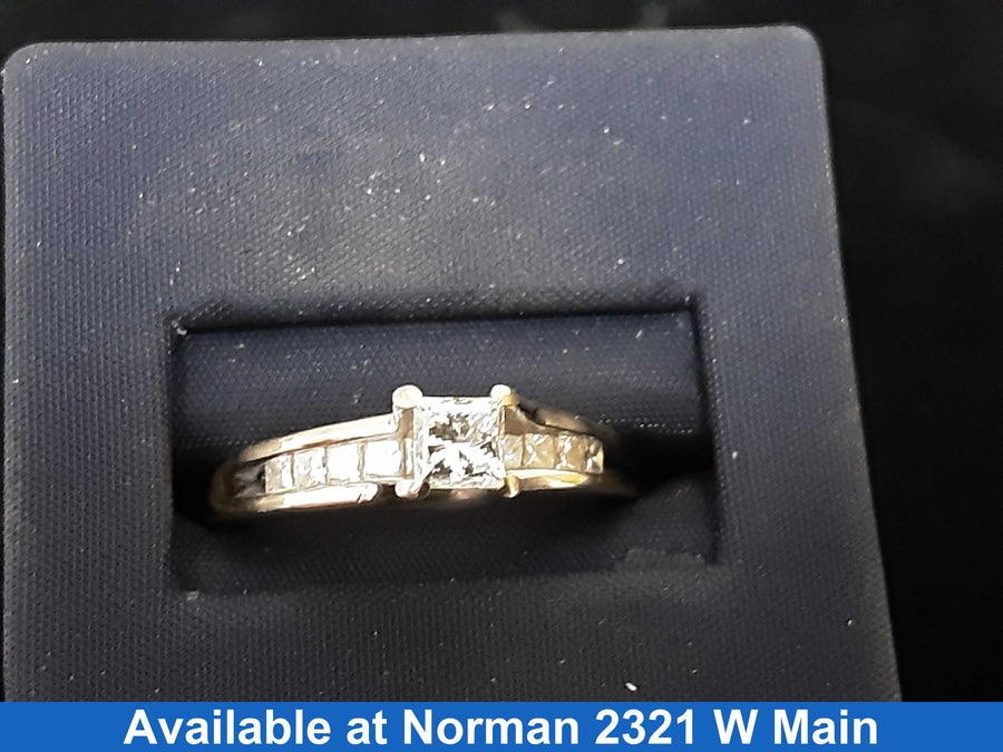 Women's Ring - White Gold 14k (.585) 4.5 grams Size 8