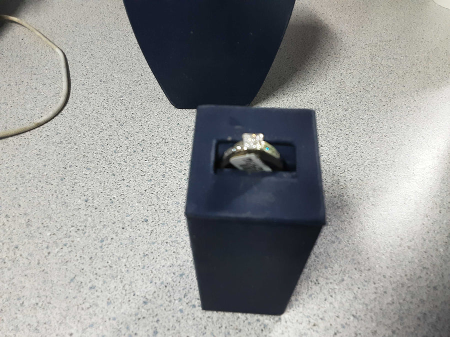 Women's Ring - Solitaire - White Gold 14k (.585) 5 grams Size 20