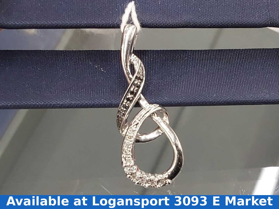 Diamond Pendant - Silver 2.5 grams