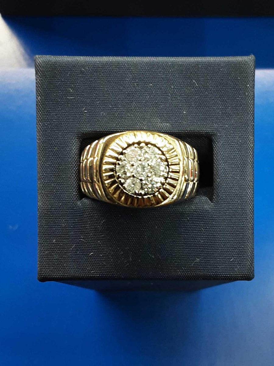 Men's Ring - Yellow Gold 14k (.585) 8.6 grams Size 7.5