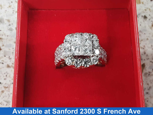 Ring - Engagement Set - Yellow Gold 14k (.585) 7.8 grams Size 5.5
