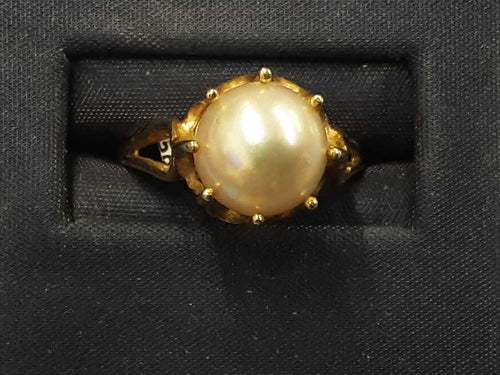 Women's Ring - Yellow Gold 14k (.585) 3.8 grams Size 7