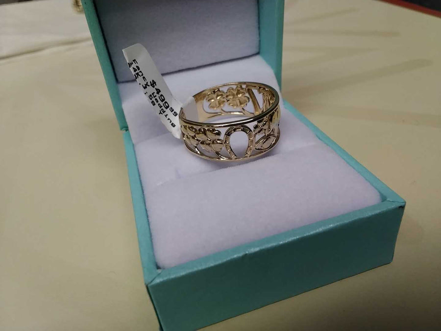 Ring - Wedding Band - Yellow Gold 14k (.585) 3.5 grams Size 10