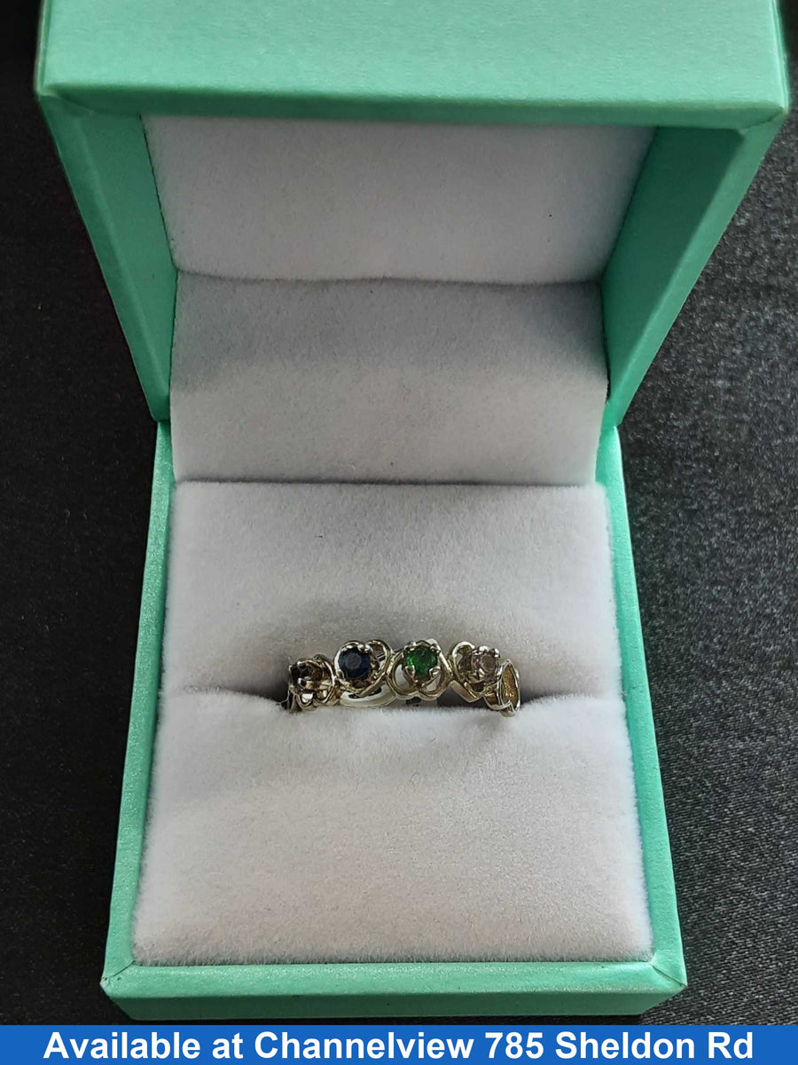 Women's Ring - Mother's - White Gold 10k (.417) 2 grams Size 6