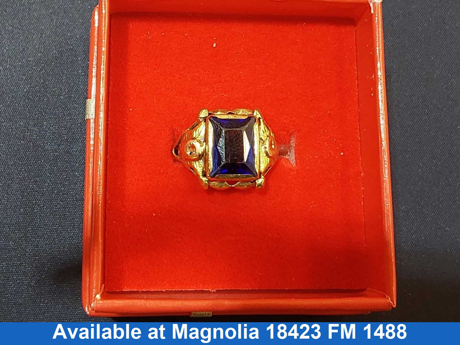 Women's Ring - Yellow Gold 14k (.585) 3 grams Size 5.5