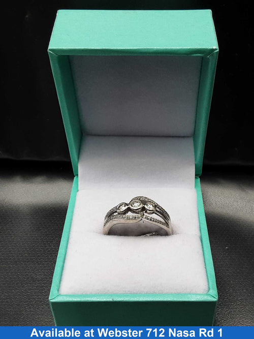 Women's Ring - White Gold 10k (.417) 3.8 grams Size 8