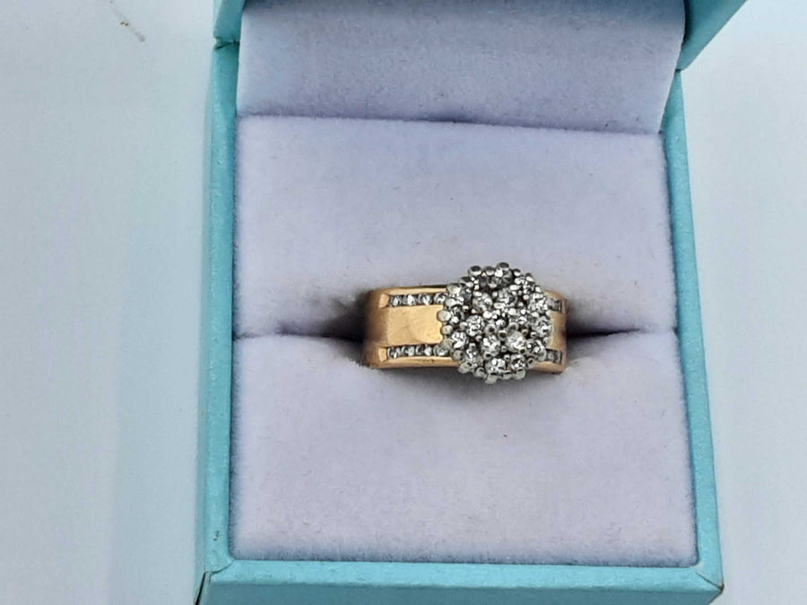 Women's Ring - Yellow Gold 14k (.585) 6.6 grams Size 4.5
