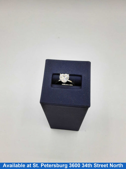 Women's Ring - Solitaire - White Gold 14k (.585) 1.9 grams Size 8