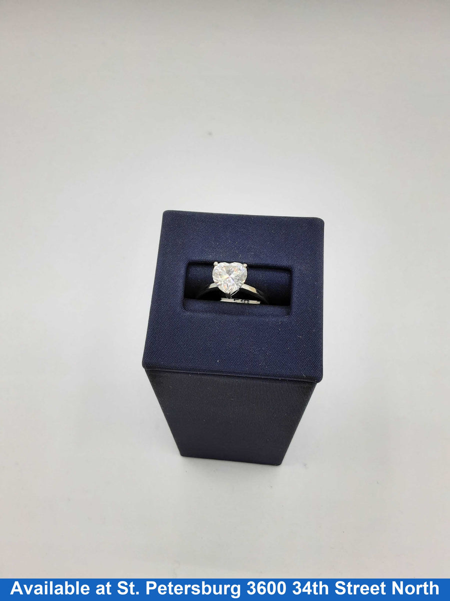 Women's Ring - Solitaire - White Gold 14k (.585) 1.9 grams Size 8