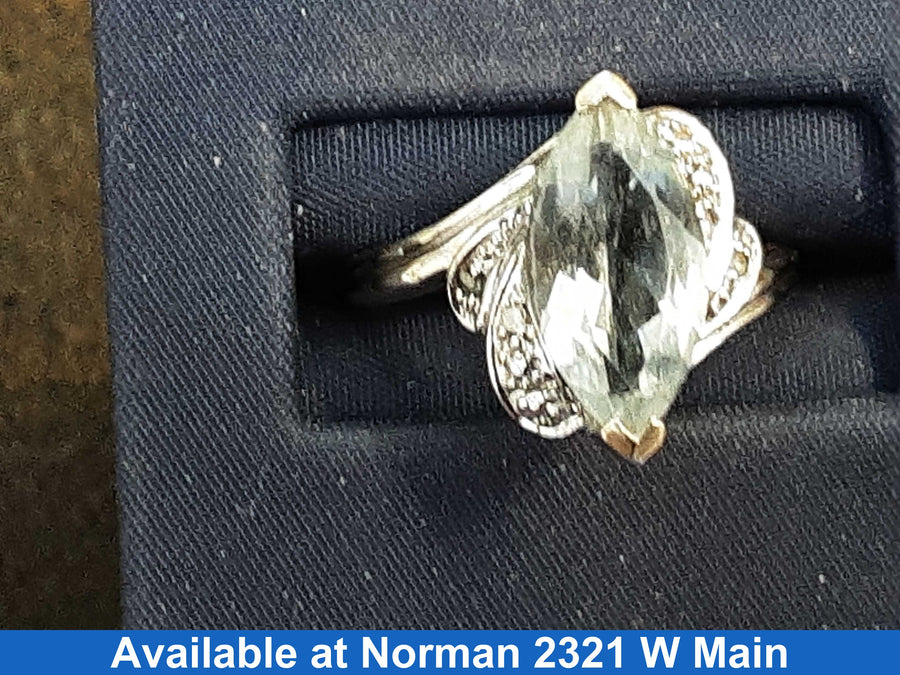 Women's Ring - White Gold 10k (.417) 2.7 grams Size 6.5