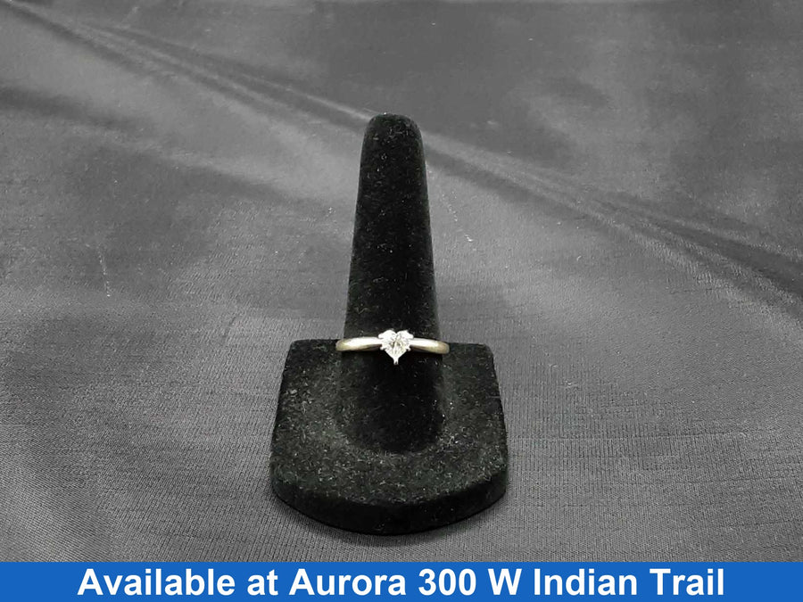 Women's Ring - Solitaire - White Gold 14k (.585) 2.2 grams Size 6.5