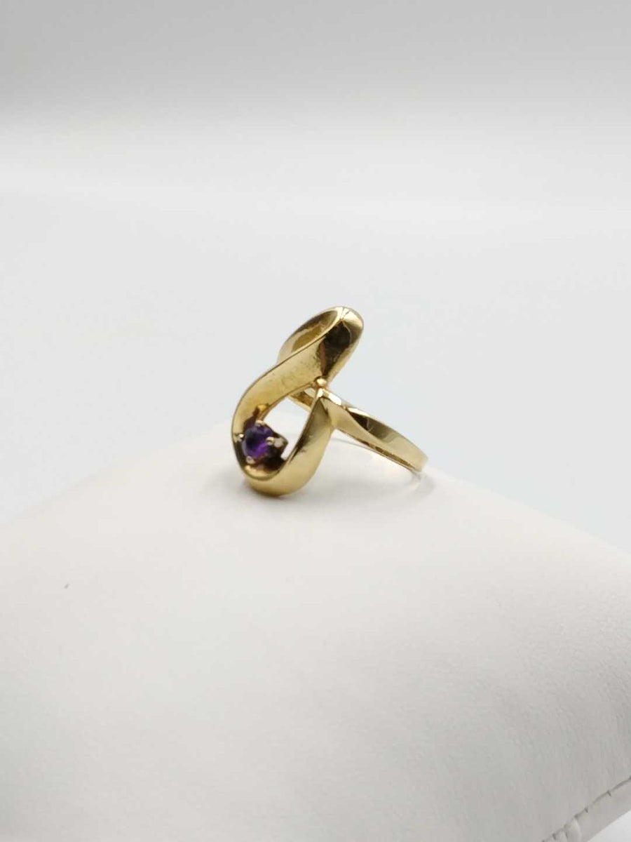 Women's Ring - Yellow Gold 14k (.585) 6.5 grams Size 8.5