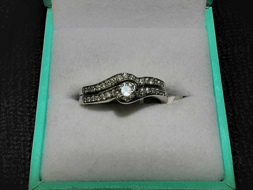 Women's Ring - White Gold 14k (.585) 4.9 grams Size 7