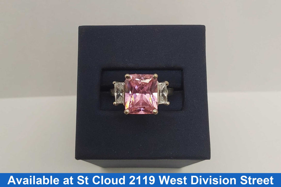 Women's Ring - White Gold 10k (.417) 4.43 grams Size 7.5