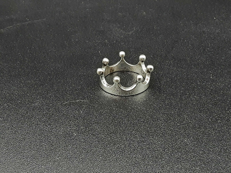 Women's Ring - Silver 4.8 grams Size 6.5