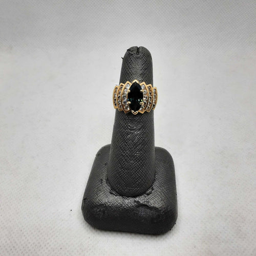 Ring - Wedding Set - Yellow Gold 14k (.585) 8.4 grams Size 5.5