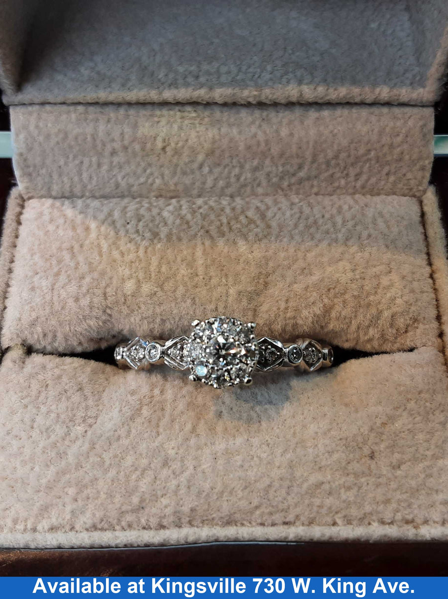 Women's Ring - White Gold 10k (.417) 3.5 grams Size 10.5