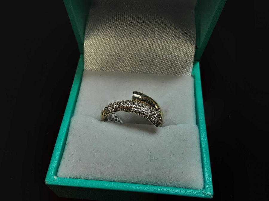 Women's Ring - Yellow Gold 10k (.417) 1.9 grams Size 8