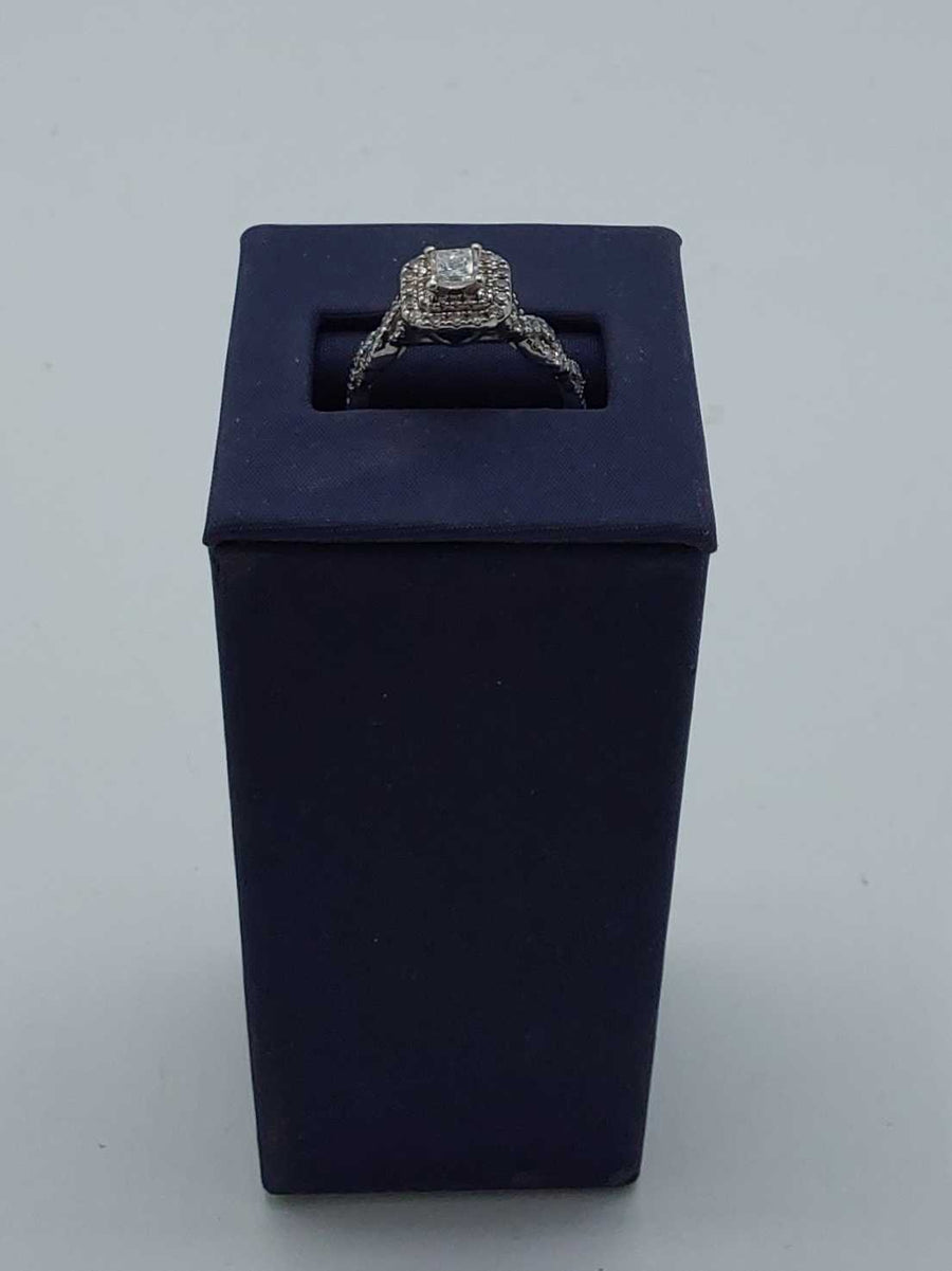 Women's Ring - White Gold 14k (.585) 4.3 grams Size 20