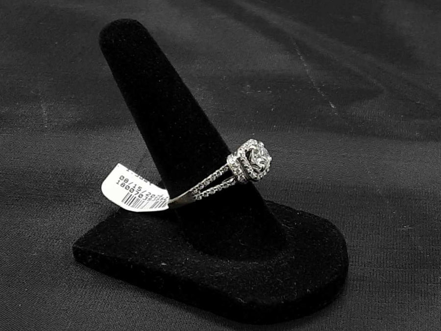 Women's Ring - White Gold 14k (.585) 4.3 grams Size 6.5