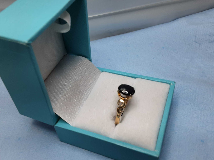 Women's Ring - Yellow Gold 10k (.417) 1.9 grams Size 8.5