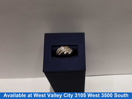 Women's Ring - White Gold 10k (.417) 3.4 grams Size 6