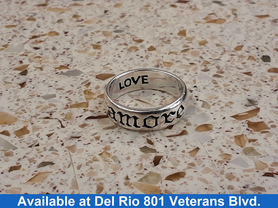 Women's Ring - Silver 4.6 grams Size 7.5