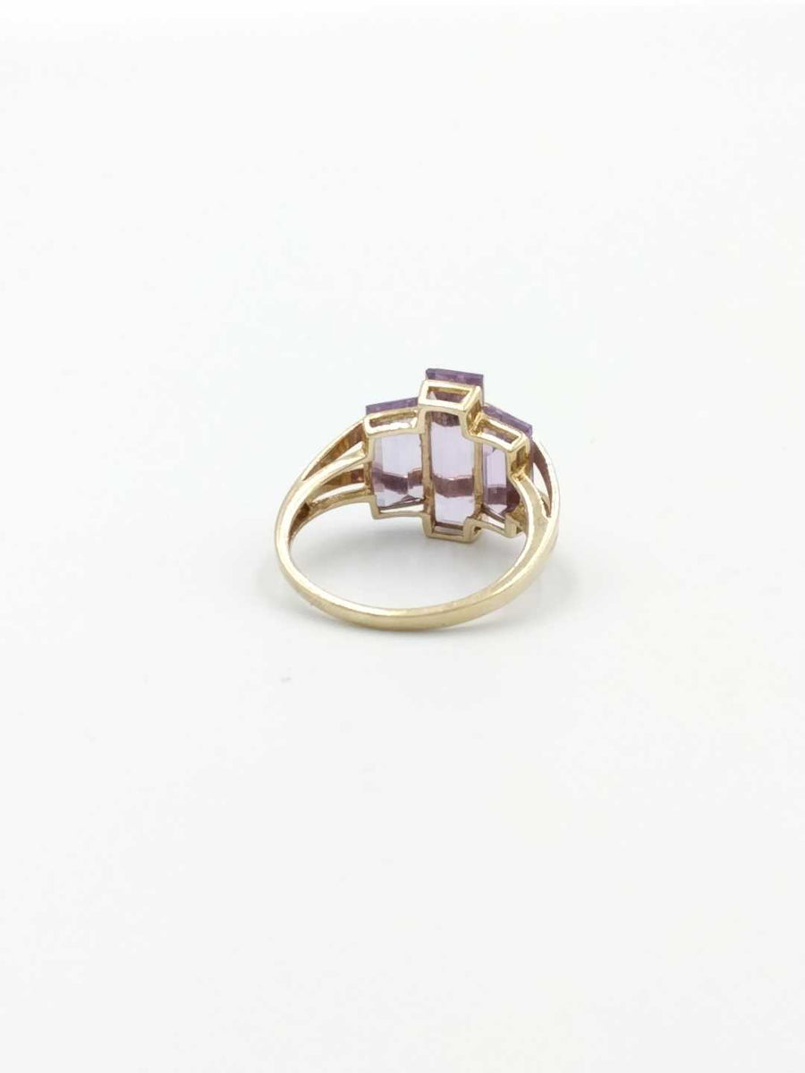 Women's Ring - Yellow Gold 10k (.417) 3.5 grams Size 8