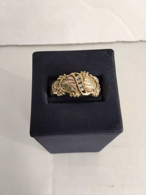 Women's Ring - Tricolor Gold 10k (.417) 5.5 grams Size 12