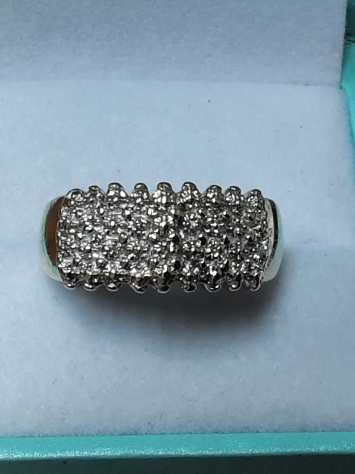 Women's Ring - Yellow Gold 10k (.417) 5.9 grams Size 10.5