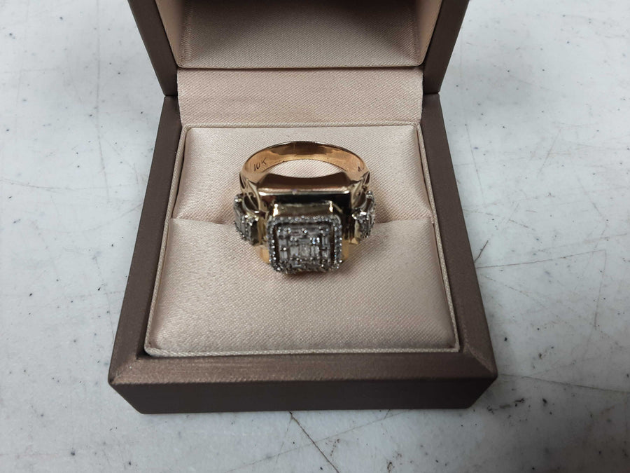 Men's Ring - Yellow Gold 10k (.417) 8.5 grams Size 11