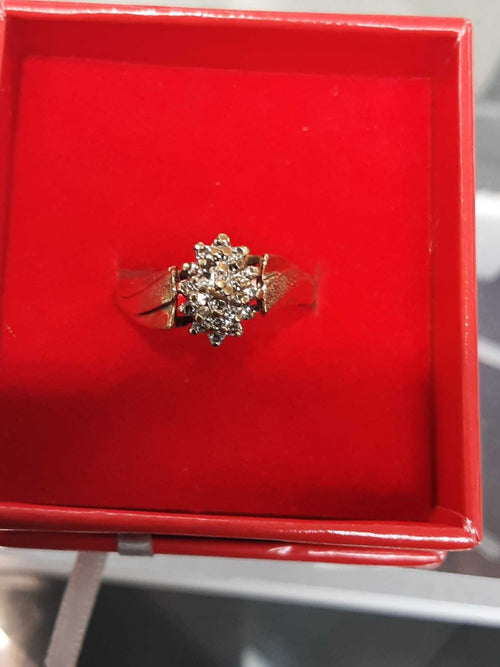 Women's Ring - Yellow Gold 10k (.417) 3 grams Size 7.5