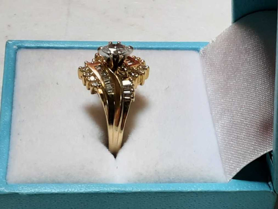 Women's Ring - Yellow Gold 14k (.585) 4.7 grams Size 7.5