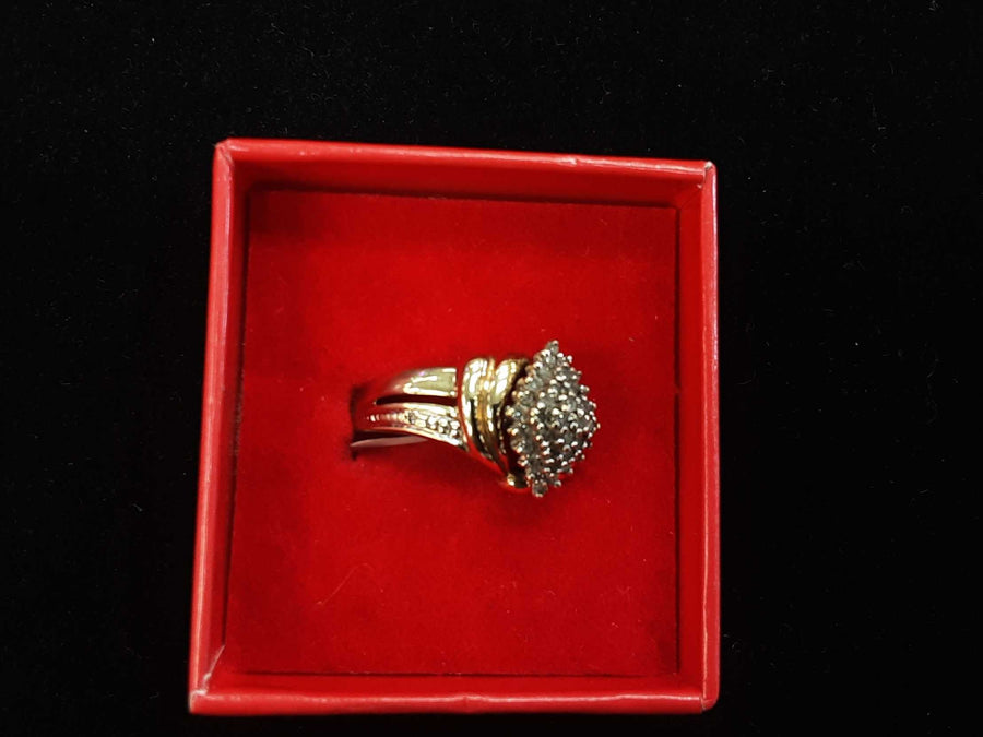 Women's Ring - Yellow Gold 10k (.417) 7.1 grams Size 20
