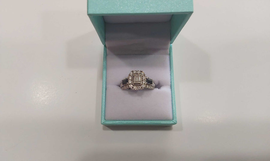Women's Ring - White Gold 14k (.585) 7 grams Size 7