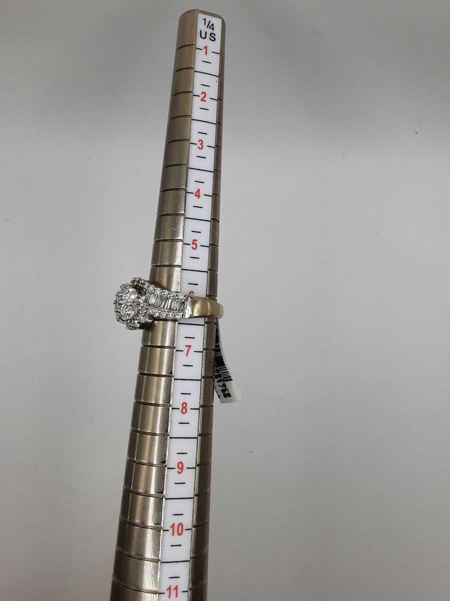 Women's Ring - White Gold 14k (.585) 5.9 grams Size 7