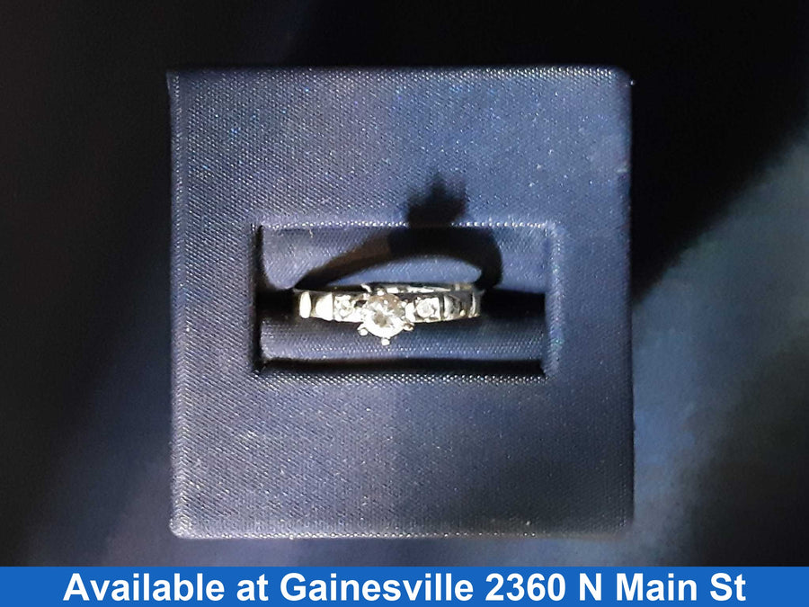 Women's Ring - Solitaire - White Gold 14k (.585) 1.7 grams Size 4