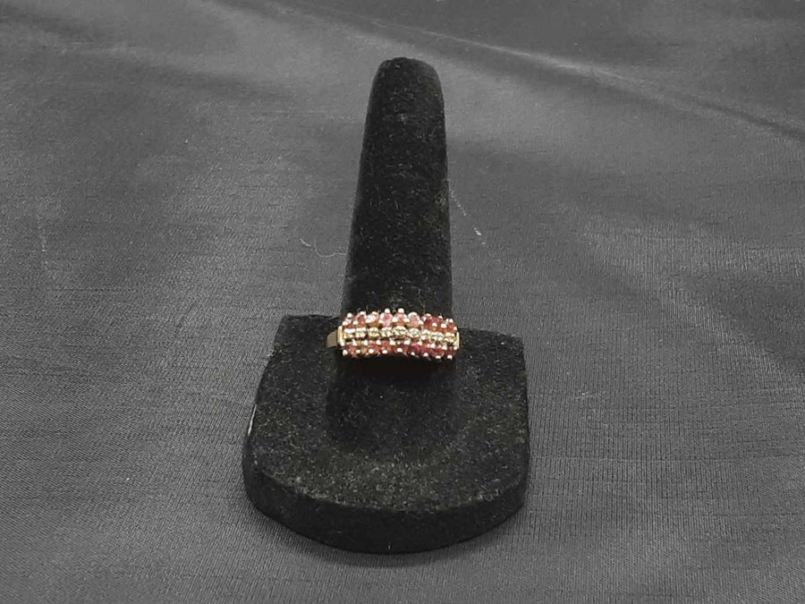 Women's Ring - Yellow Gold 14k (.585) 3.4 grams Size 7.5