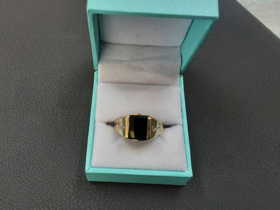 Men's Ring - Yellow Gold 10k (.417) 4.1 grams Size 7
