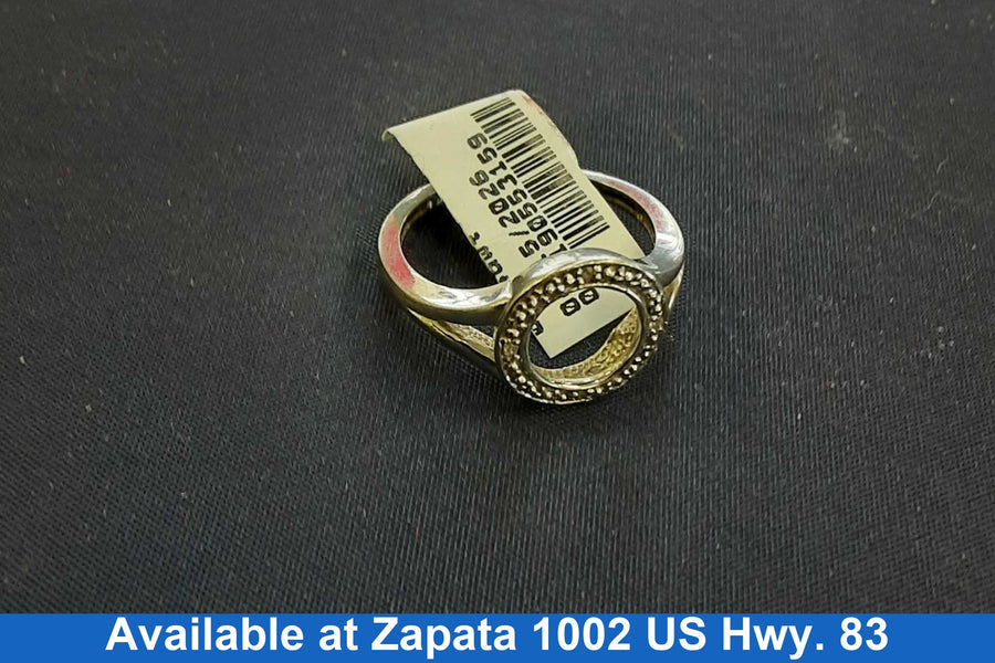 Women's Ring - White Gold 10k (.417) 2.3 grams Size 8