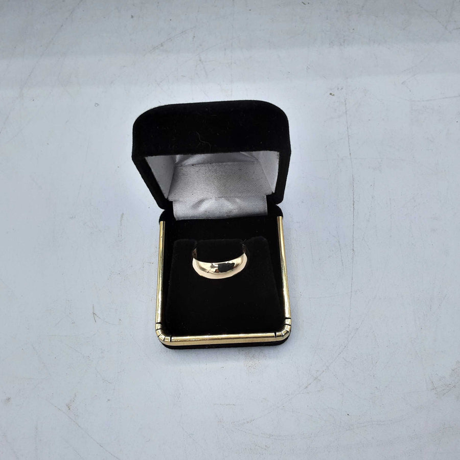 Ring - Wedding Band - Yellow Gold 10k (.417) 4.9 grams Size 20