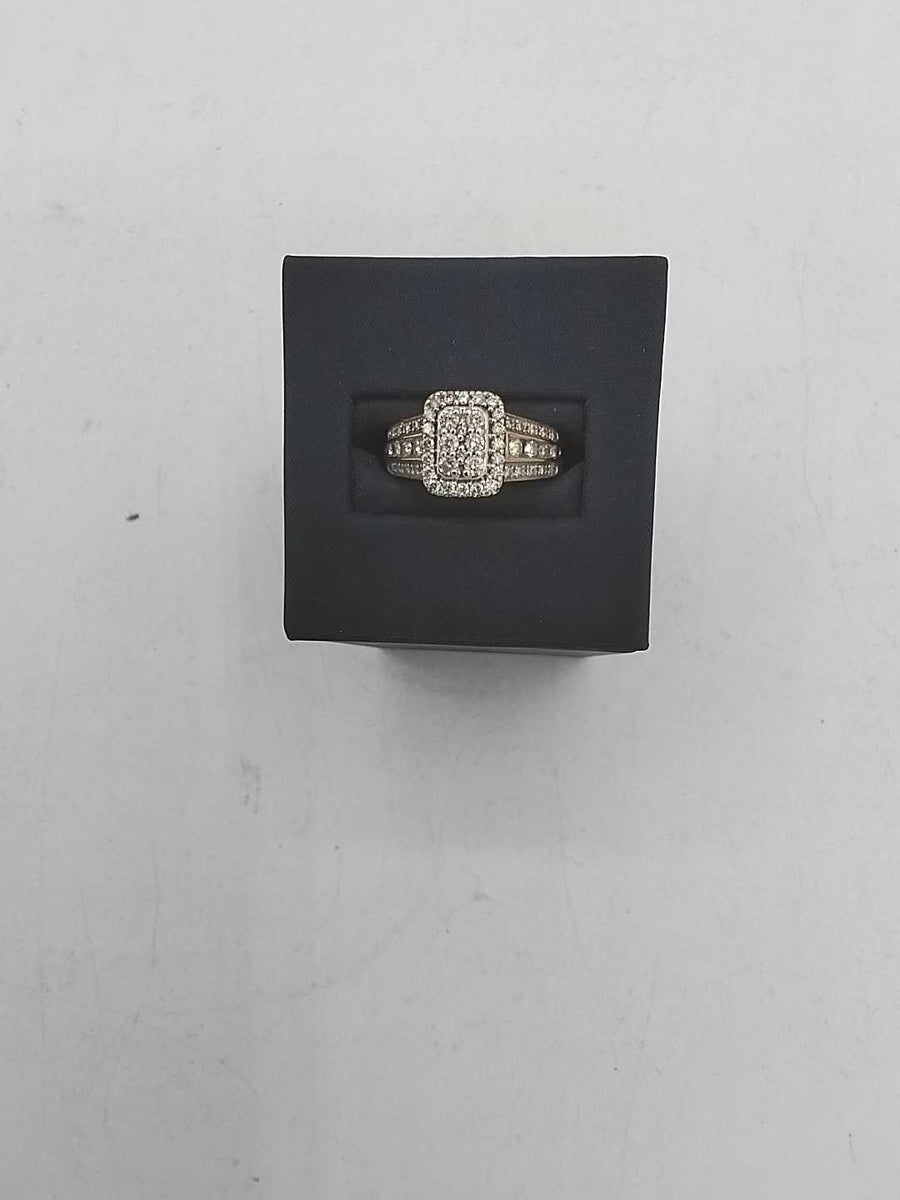 Women's Ring - Yellow Gold 14k (.585) 4.8 grams Size 7.5