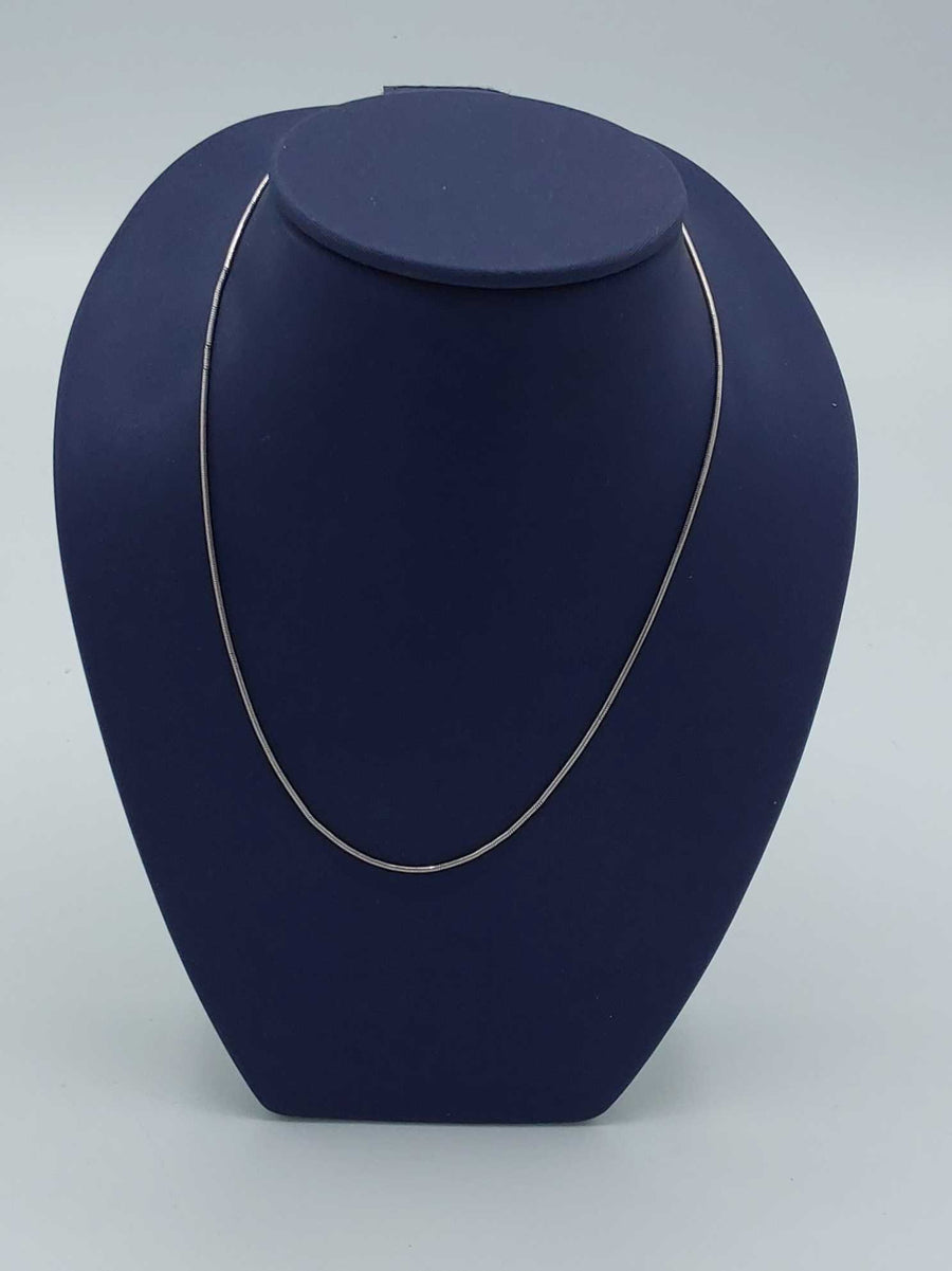 Serpentine Chain - White Gold 14k (.585) 4.2 grams 18 inch