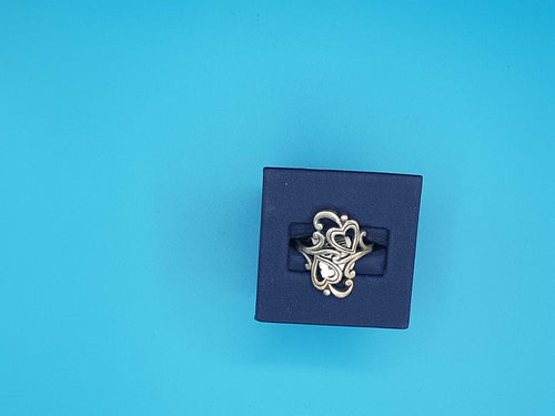 Women's Ring - Silver 4.4 grams Size 8.5