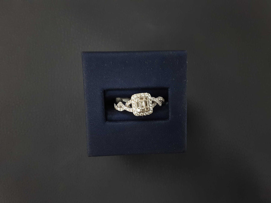 Women's Ring - White Gold 14k (.585) 3.5 grams Size 9